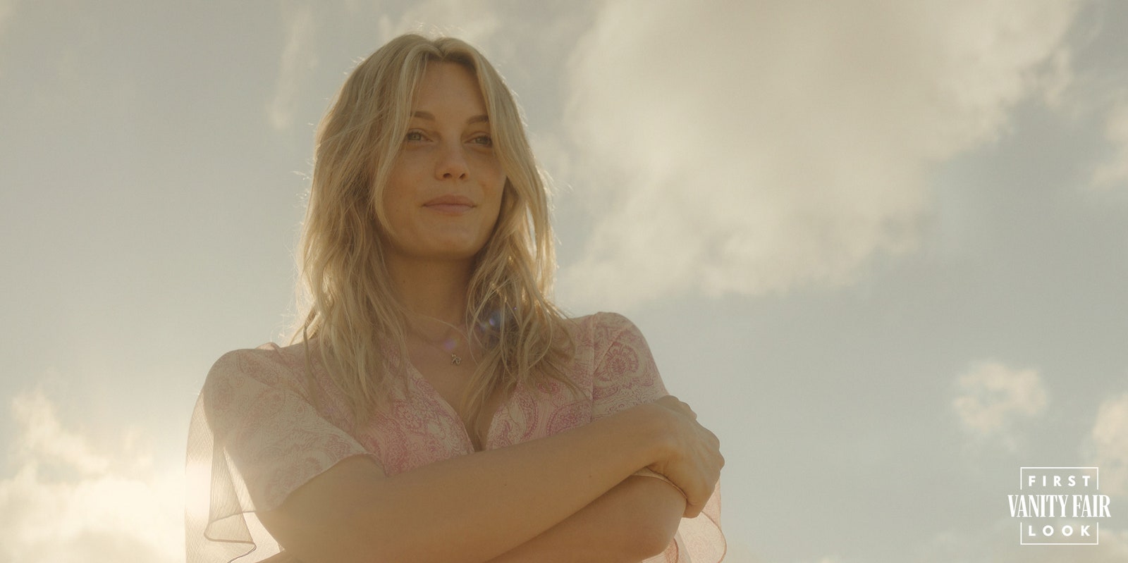Leila George as the wife and mother who becomes the focus of much more salacious snapshots by Jonathan in Disclaimer.
