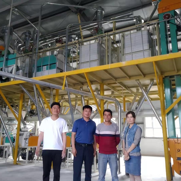 新疆大型面粉機(jī)安裝